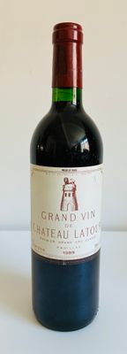 Bouteille CHT LATOUR, Premier Grand Cru Classé, PAUILLAC, 19…