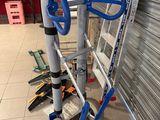a picture of a hand truck with a pair of scissors on it