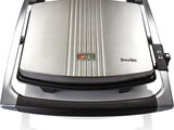 une image montrant un gros plan d'un grille-pain sur fond blanc