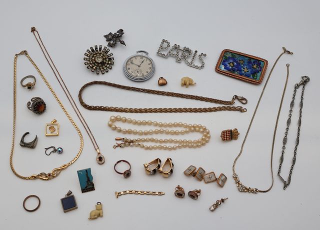 Lot de bijoux fantaisies