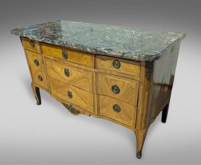 Commode à ressaut En bois et bois de placage ouvrant à cinq … - Photo 1