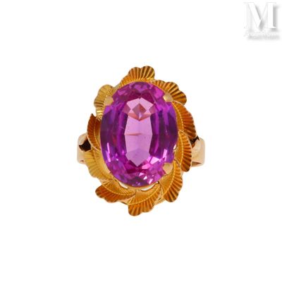 Bague saphir rose Bague en or jaune 18K (750°/°°) ornée d'un… - Photo 1