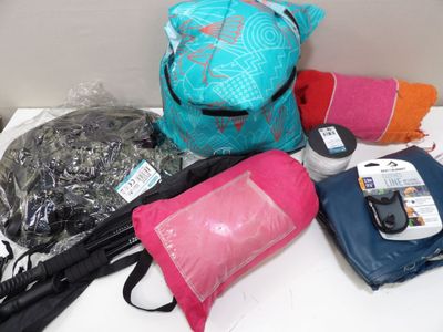 many items that are sitting on a table together