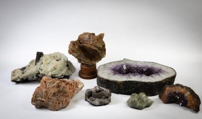 IMPORTANTE COLLECTION DE MINÉRAUX - Photo 1