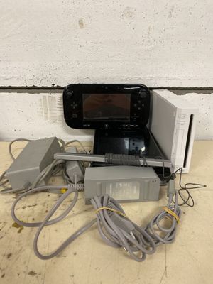 une console Nintendo Wii posée sur une table