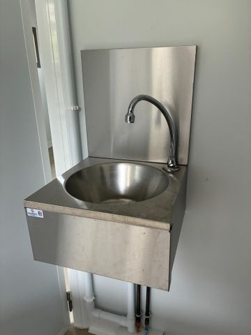 Lave main inox commande genou