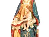 figurine de la Vierge Marie tenant l'Enfant Jésus dans ses bras