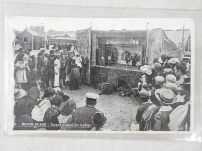 France Berck-Plage : Théâtre guignol sur la plage.