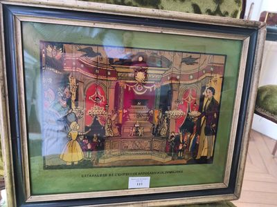 tableau encadré représentant une scène d'une pièce de théâtre