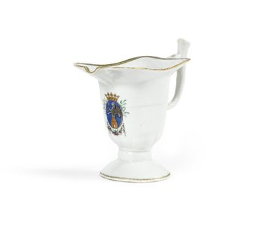 an image of a white vase with a gold rim and a coat of arms on it