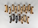 a lot of pipes that are sitting on a table