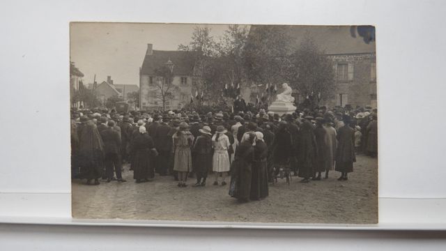 Peyrat-la-Nonière Inauguration du Monument aux Morts (cliché Velu...