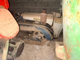 an old machine that is sitting in a room
