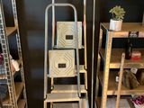 an image of a set of ladders in a room