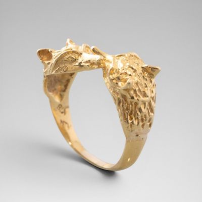 Bague motif animalier en or jaune 18K (750) lisse et texturי…