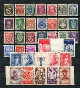 une collection de timbres provenant de différents pays et pays