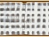une image représentant un motif en noir et blanc sur une feuille de papier