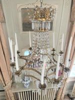 GRAND LUSTRE à douze bras de lumière en bronze ciselé et ajo… (photo 5)