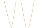 un lot de trois colliers en or ornés de pendentifs en forme de cœur