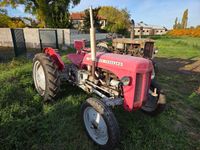 Tracteur agricole MASSEY FERGUSON.