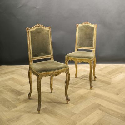 paire de chaises de style Louis XV
