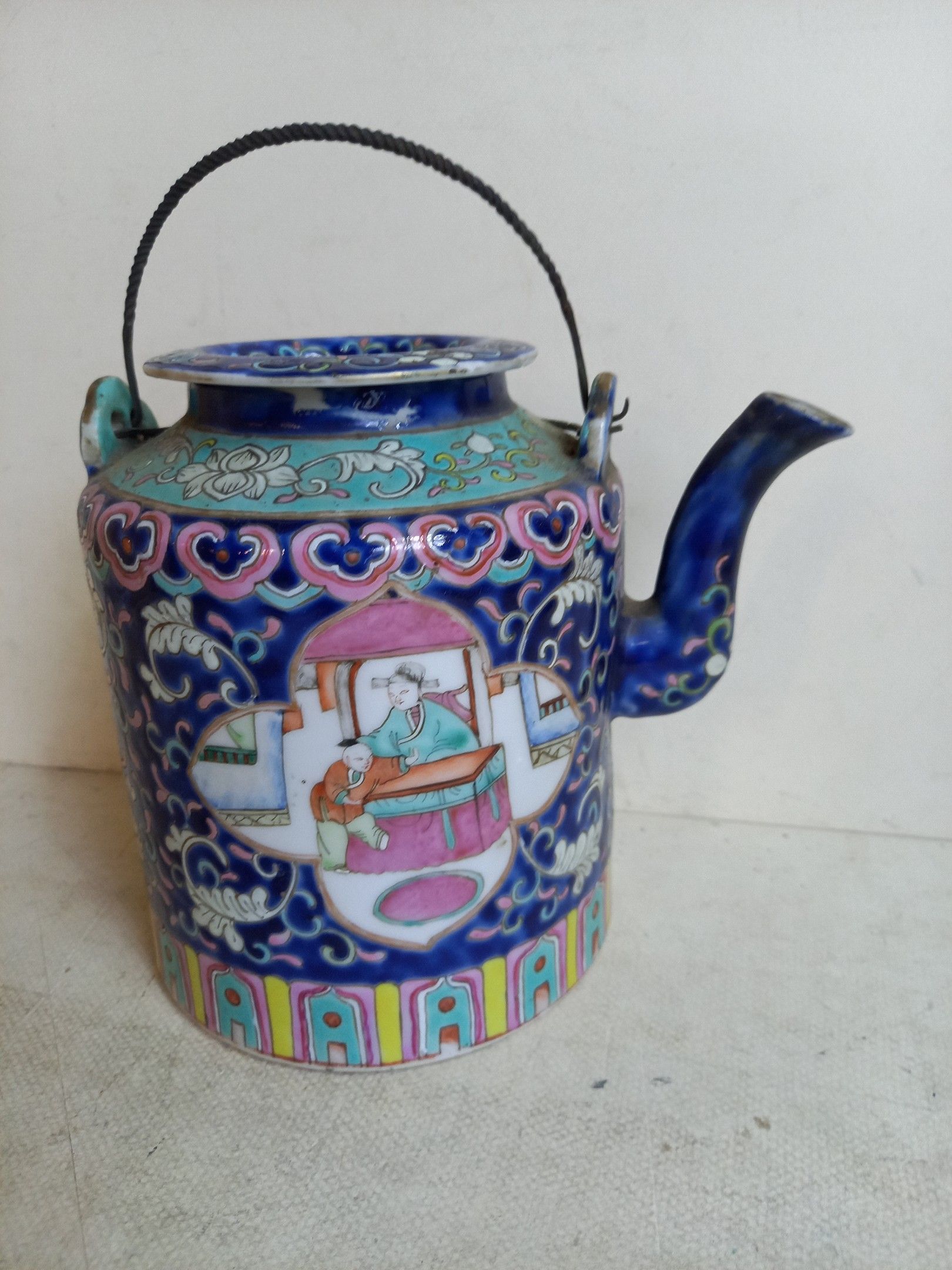 Céramiques & Porcelaine