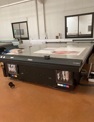Une table à plat CANON ARIZONA 2380 XTF modèle HYB480 NUM2RO…