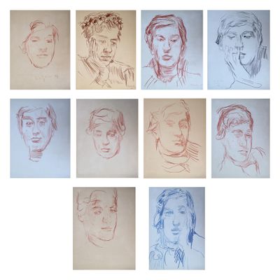 Plusieurs croquis représentant le visage d'un homme sont dessinés sur une feuille de papier