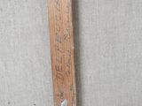 a picture of a piece of wood that has been cut in half