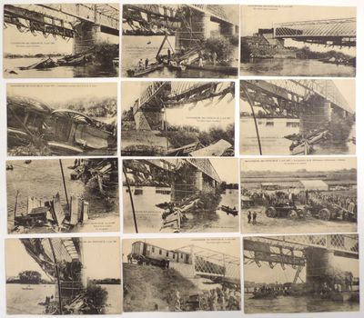 une vieille photo représentant plusieurs clichés d'un pont enjambant une rivière