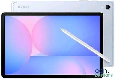un gros plan d'une tablette sur laquelle est posé un stylet