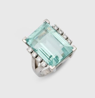 une bague aigue-marine et diamant