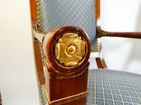 Paire de fauteuils dossiers droits de style Empire, pieds ba… (photo 5)
