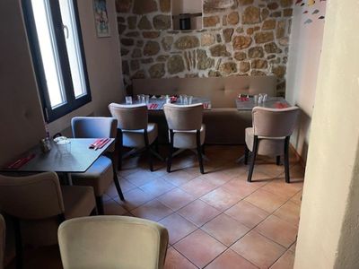 LJ SAS LE DEUX "LE CHAUDRON". 16 tables carrées - Photo 1