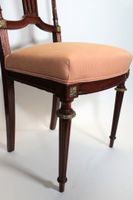 Paire de chaises en bois sculpté à dossier en chapeau de gen… (photo 5)