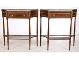paire de tables d'appoint de style Louis II avec plateau en marbre