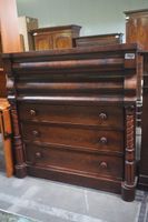Commode anglaise du XIXe siècle - acajou - H : 128 cm - L : …