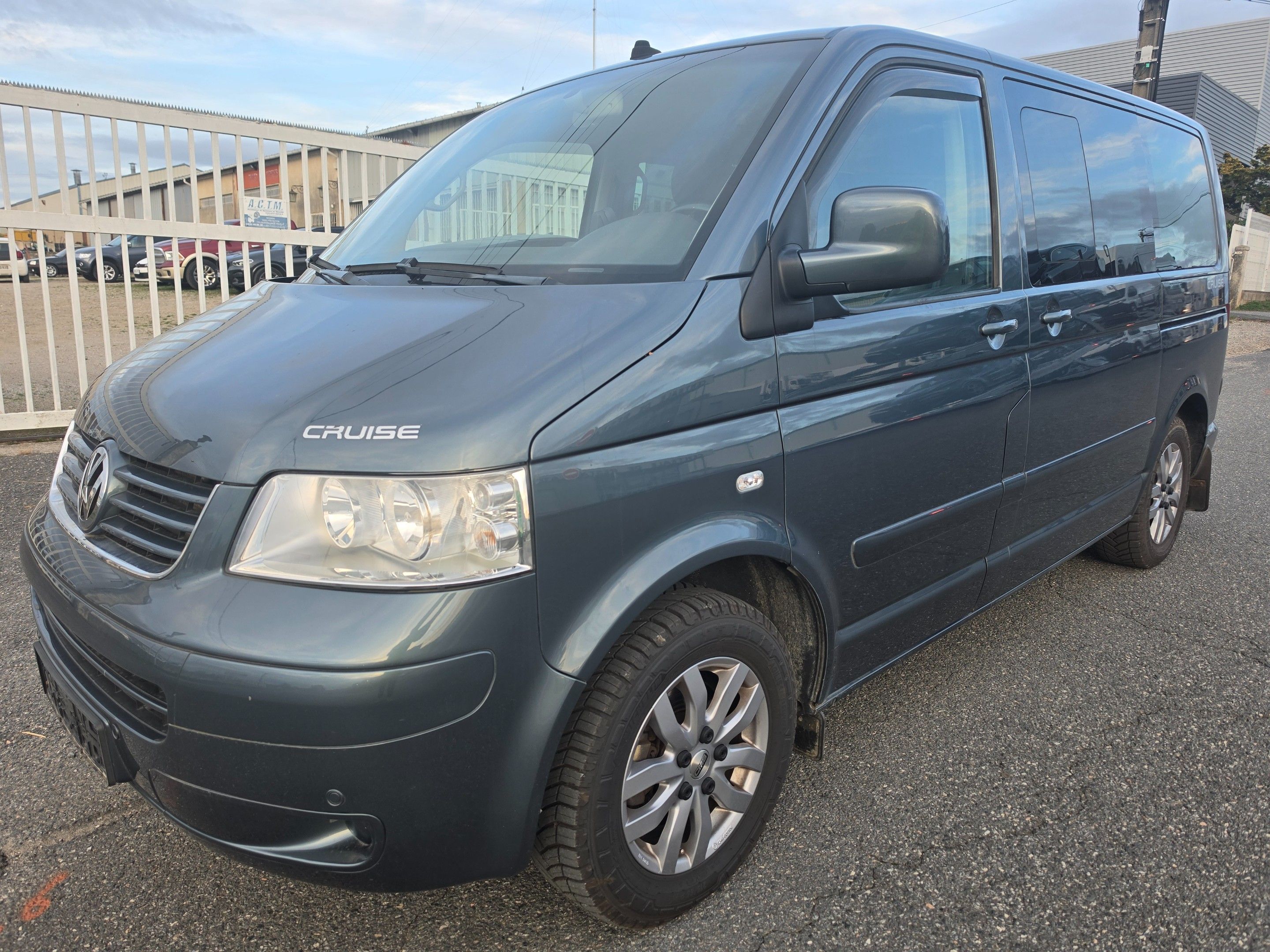 VP VOLKSWAGEN MULTIVAN T5 2,5 TDI CRUISE 175 CV BVMECA - Imm…