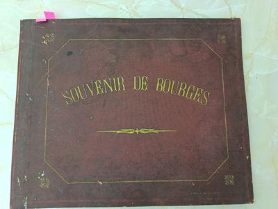 Album Souvenir de Bourges 42x35 cm, 12 pages. Photographies …