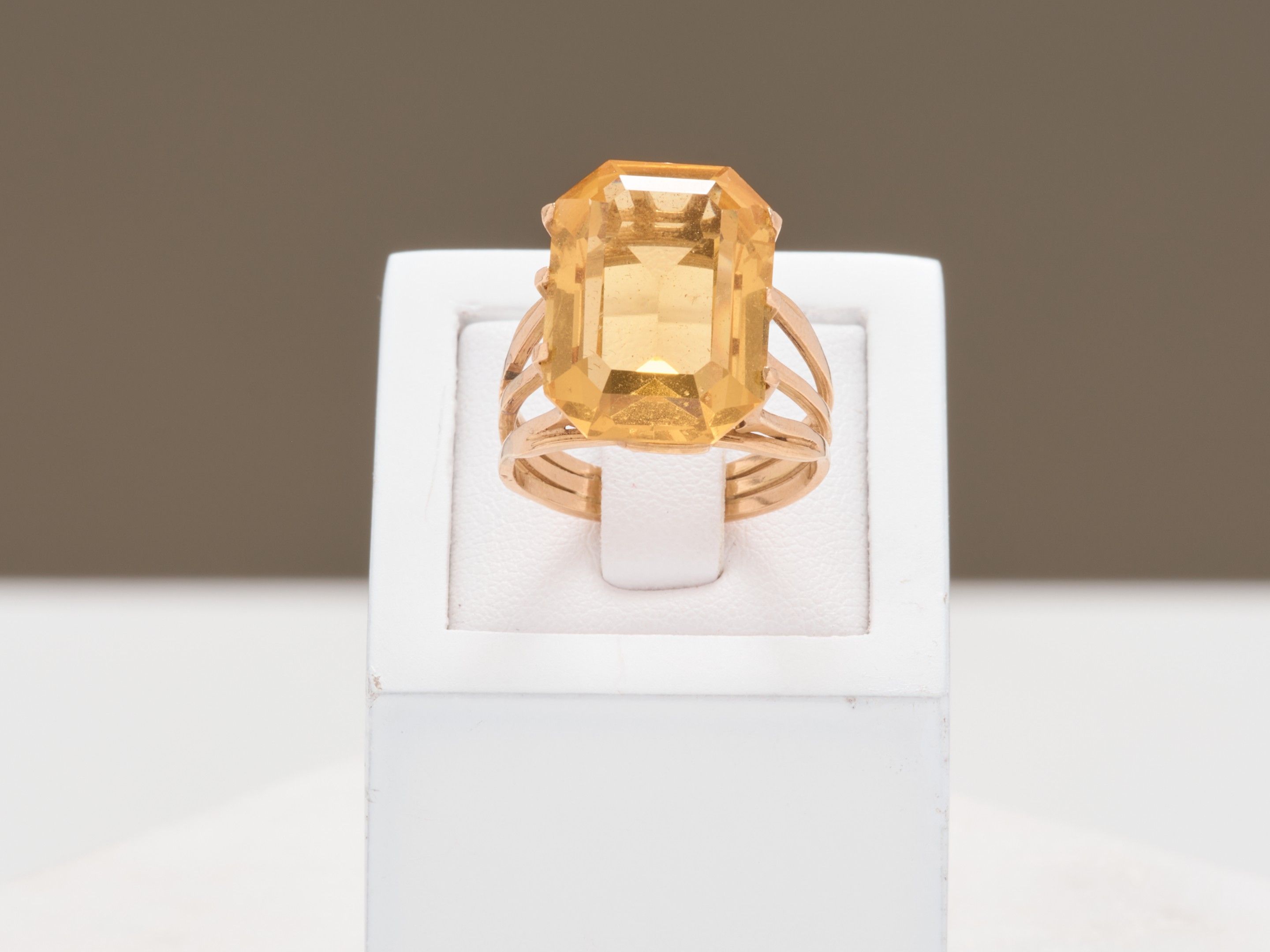 Bijoux & Pierres Précieuses