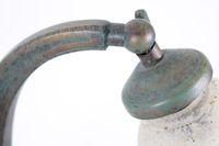 Paire de lampes en bronze à patine verte à décor végétal et … (photo 5)