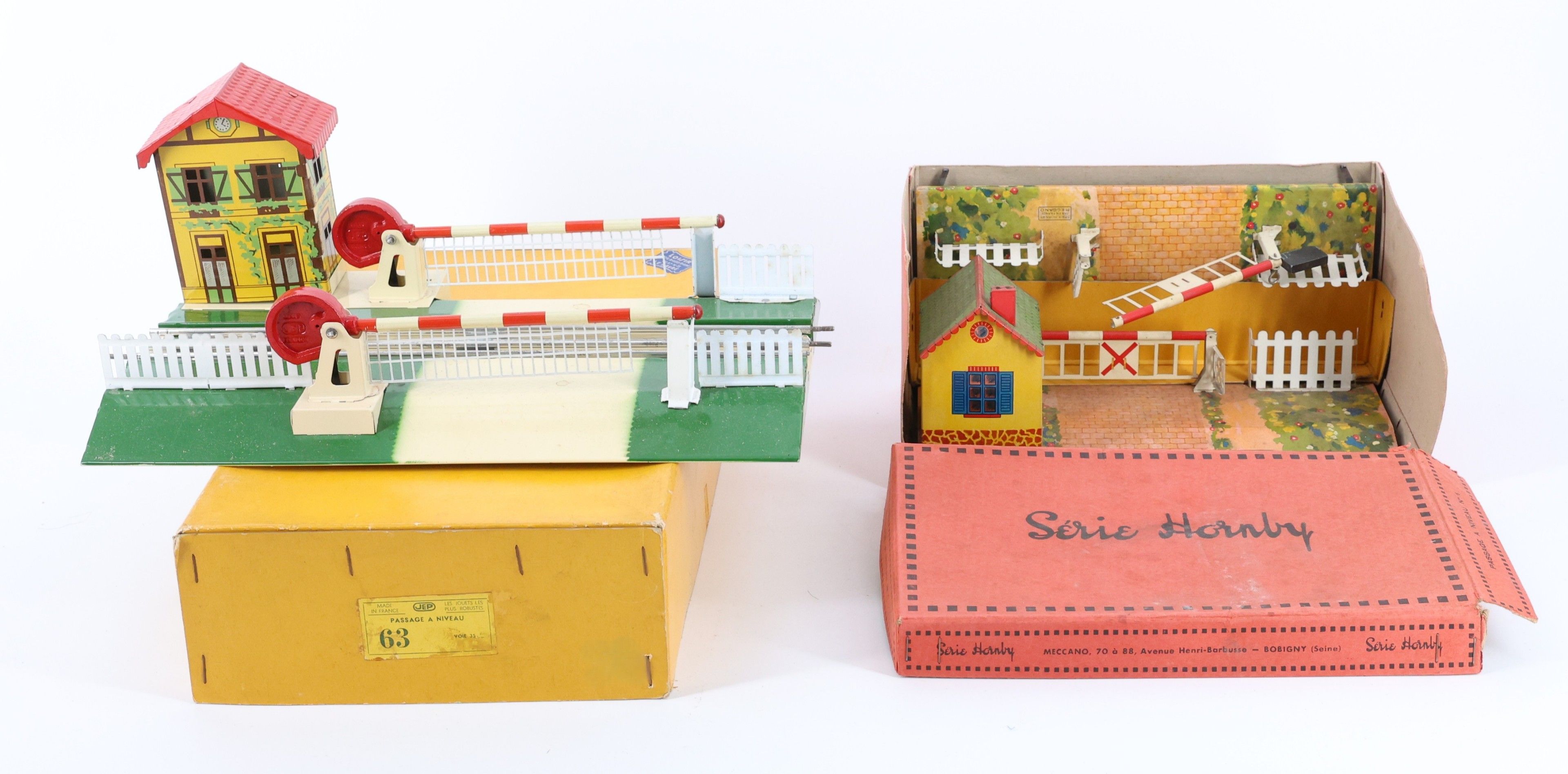 Objets d'art & Curiosités