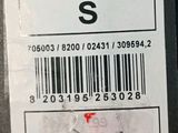 a label that says taille s on the back of a car