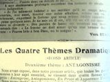un journal sur lequel figure la photo d'un homme en costume-cravate