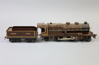 HORNBY « O » : Locomotive électrique NORD 31801 marron avec … - Photo 1