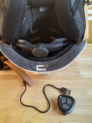 DH363// CASR Glow - Casque LED pour Vélo & Trottinette - Vis…