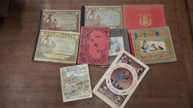 Lot de petits livres d’enfant dont imagier de l’enfance