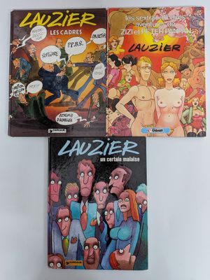 Trois personnages de bande dessinée sont assis sur une surface blanche ; l'un est un homme et l'autre une femme.