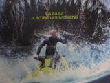 L'affiche du film « Le Grand Requin blanc » montre un homme sur un jet-ski devant