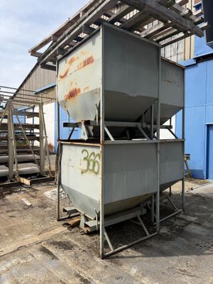 a large machine that is sitting in the middle of a building